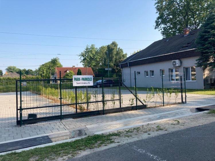 Lido Riviera, Relux Apartman Balatonlelle Exterior foto
