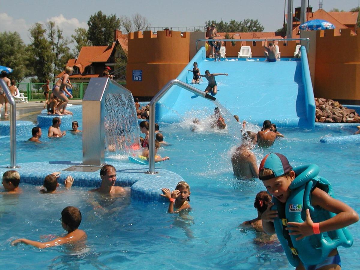 Lido Riviera, Relux Apartman Balatonlelle Exterior foto