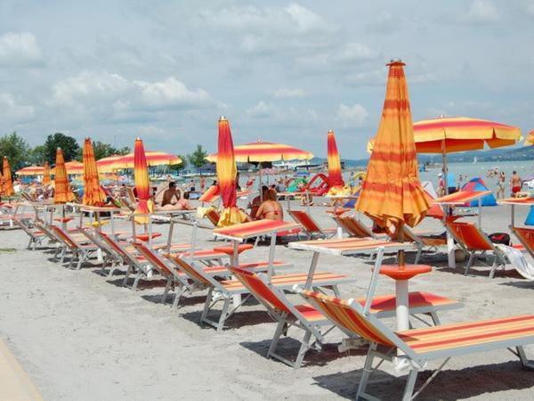 Lido Riviera, Relux Apartman Balatonlelle Exterior foto